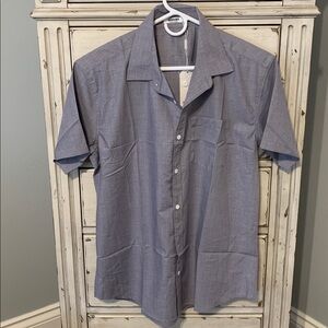 🩵 Men's Classic Gray Shirt